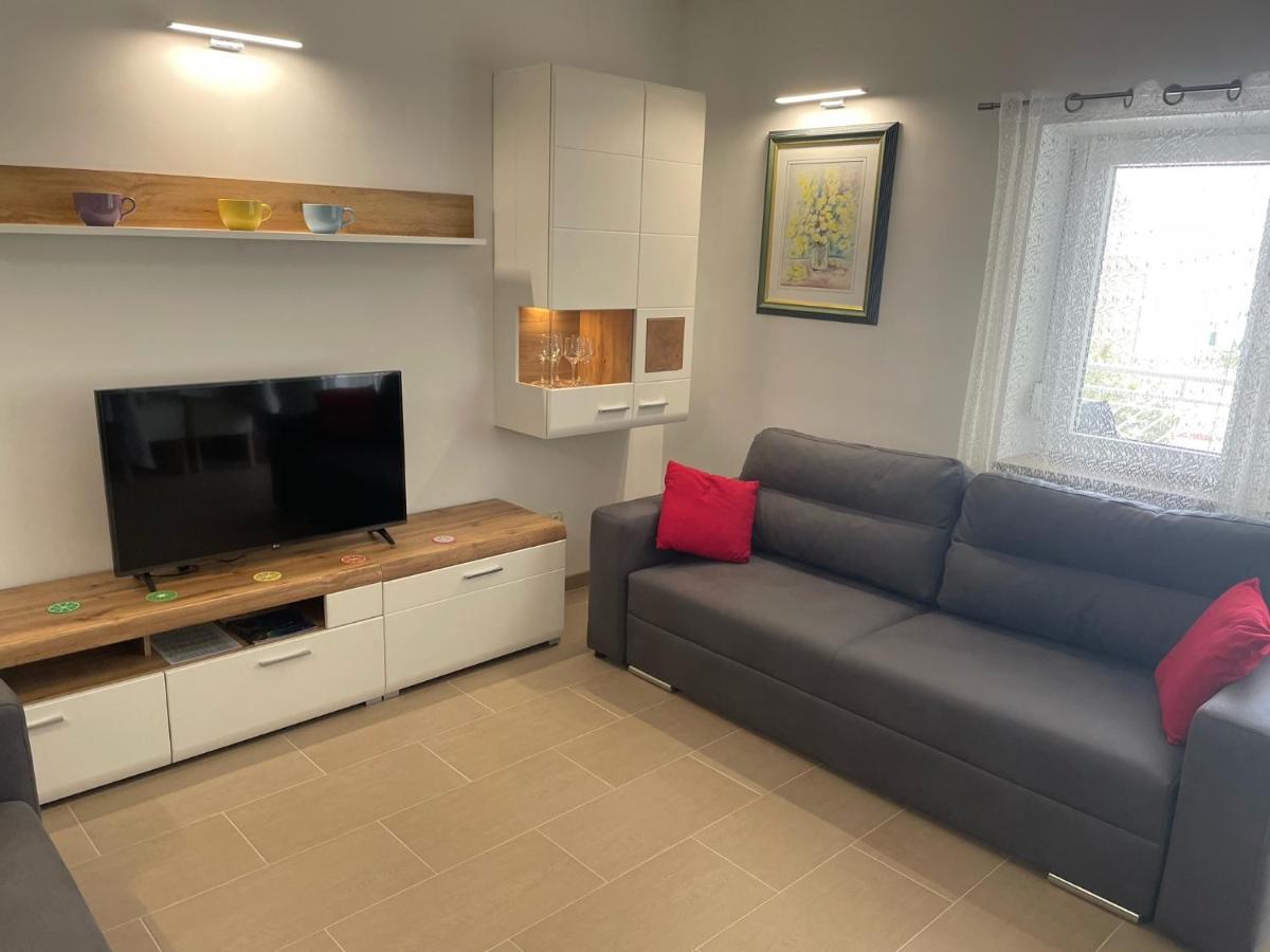 Lory Apartmani Dramalj Exterior foto